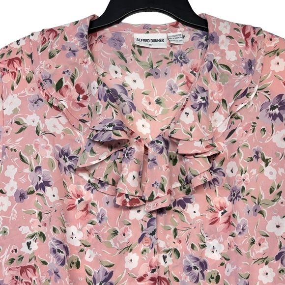 Alfred Dunner Vintage Pink Floral Ruffle Neckline Button down Blouse size 16 - Picture 2 of 10